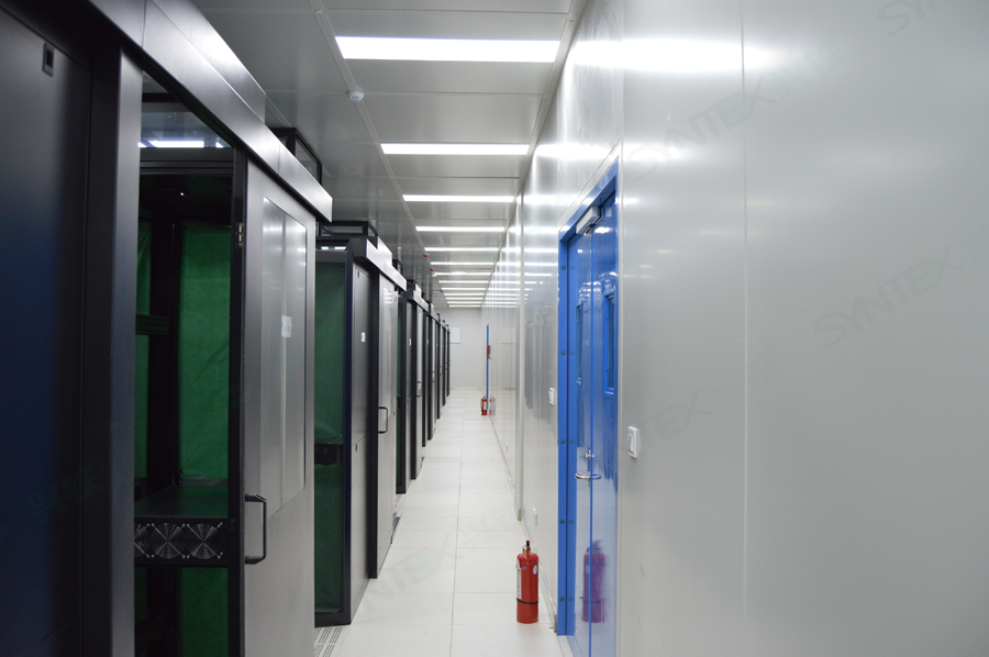 計算機(jī)機(jī)房空間大都使用機(jī)房墻板裝修